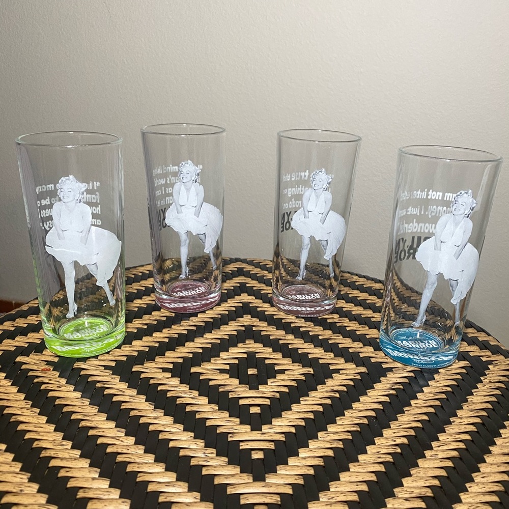 Marilyn Monroe High Ball Glasses